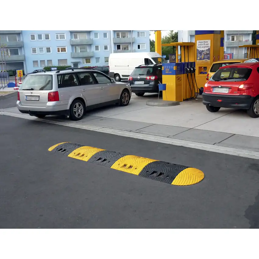 Moravia ECO 5MPH SPEED REDUCTION RAMP -3M - FIXINGS INCLUDED